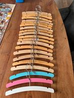 Houten Baby Kleerhangers 21 stuks, Ophalen of Verzenden, Zo goed als nieuw, Hout, Kinderen
