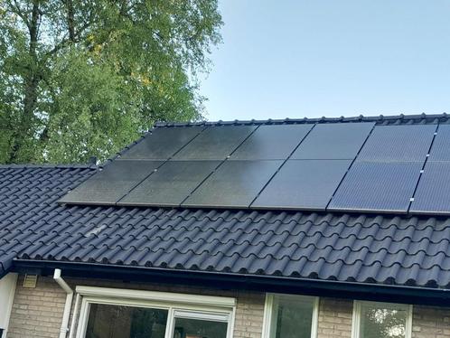 22 Zonnepanelen 14 sts 300 Wp/ 8 sts 370 Wp + omvormers, Doe-het-zelf en Verbouw, Zonnepanelen en Toebehoren, Gebruikt, Paneel