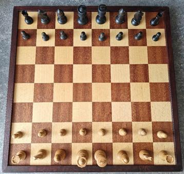 Houten schaakbord,43/43 cm + Staunton Schaakstukken + Damste beschikbaar voor biedingen