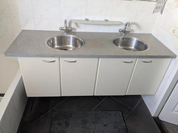 t.k wastafel beschikbaar voor biedingen