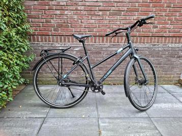 Cube tourfiets, CUBE TRAVEL EXC IRIDIUM/BLUE 46 CM beschikbaar voor biedingen