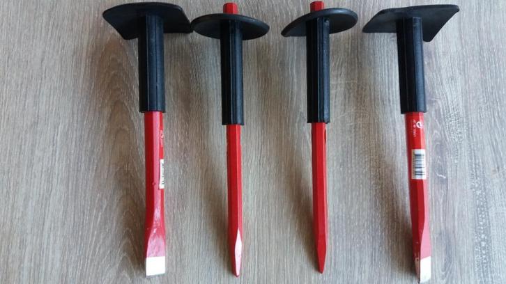 Vier koudbeitels voor 15 euro en borenset voor 10 euro, Doe-het-zelf en Verbouw, Gereedschap | Handgereedschap, Nieuw, Verzenden