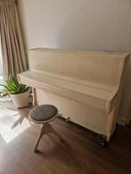 Roomkleurige gebroken wit piano met kruk, Muziek en Instrumenten, Piano's, Ophalen, Gebruikt, Overige kleuren, Piano