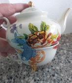 Avro tea for one Theepotje met mok met een vis bloem en vlin, Overige typen, Ophalen of Verzenden, Zo goed als nieuw, Porselein