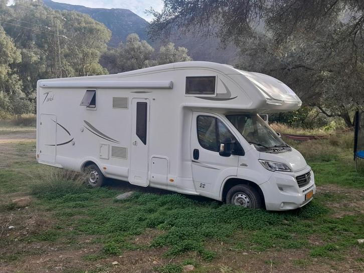 McLouis Twid22 5pers. camper, Zeer luxe!, Caravans en Kamperen, Campers, Particulier, tot en met 5, Half-integraal, Diesel, 7 tot 8 meter