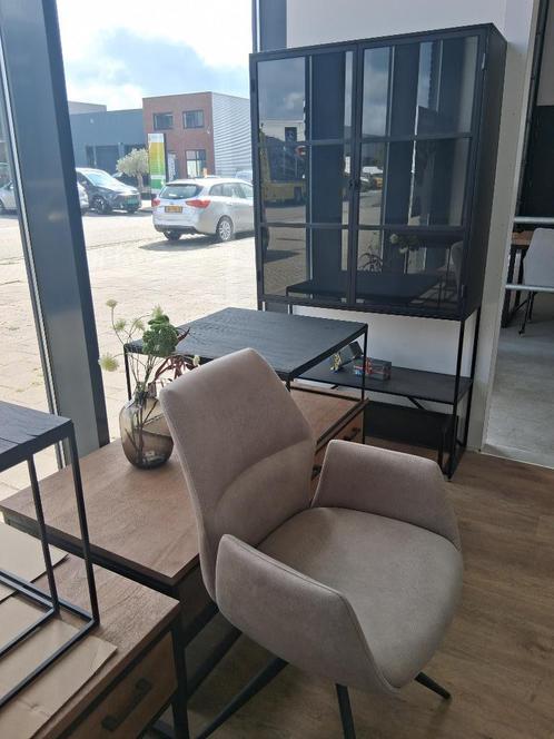 Vitrinekast outlet Pronto wonen Op = Op, Huis en Inrichting, Kasten | Buffetkasten, Nieuw, Minder dan 100 cm, 25 tot 50 cm, Met deur(en)