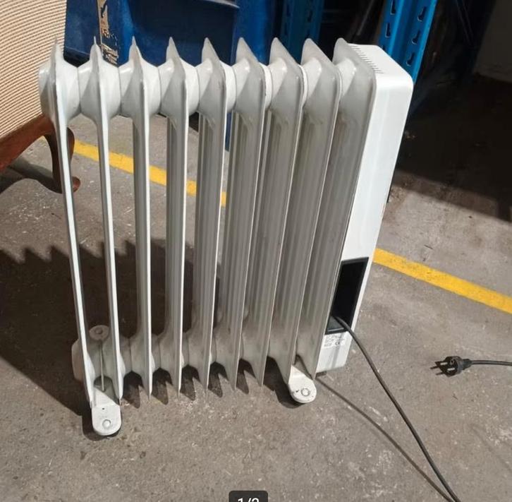 radiator olie kachel - oliekachel, Huis en Inrichting, Kachels, Gebruikt, Vrijstaand, Overige soorten, Overige brandstoffen, Ophalen