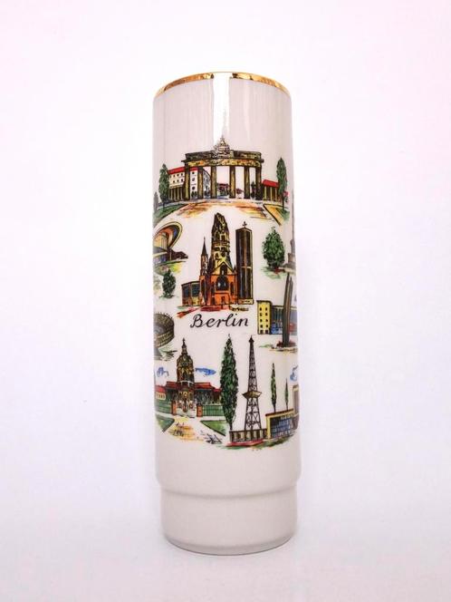 Vintage 50s 60s Berlin Berlijn tourist vaas vaasje porselein, Huis en Inrichting, Woonaccessoires | Vazen, Zo goed als nieuw, Wit