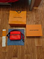 Louis Vuiton Outdoor Messenger, Ophalen, Nieuw, Rood