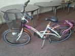Meisjesfiets met slot en fietsmand, Fietsen en Brommers, Fietsen | Meisjes, Ophalen, Zo goed als nieuw, 20 inch