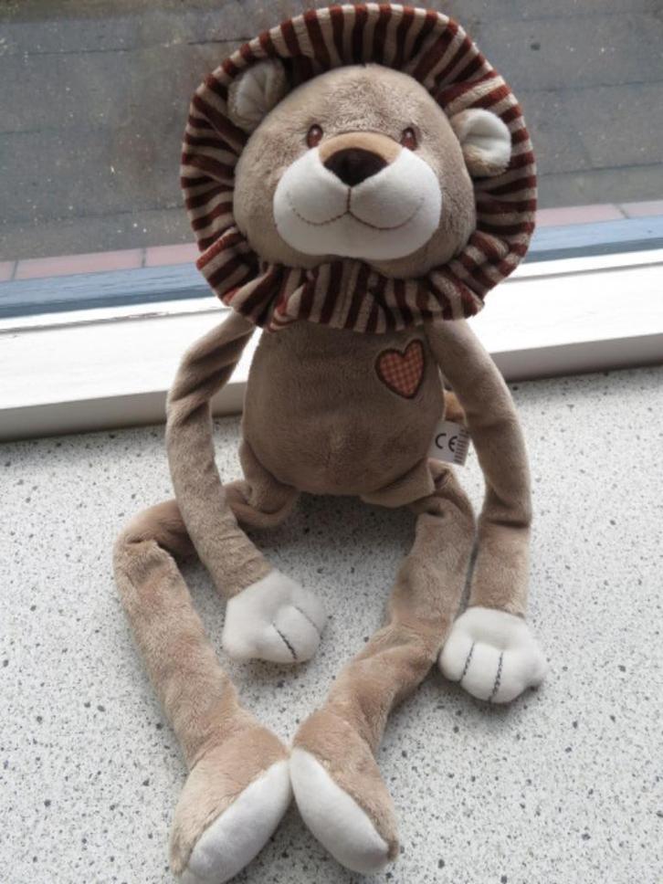 Leeuw merk Evora van Kruidvat meet ca 48 cm totaal, Kinderen en Baby's, Speelgoed | Knuffels en Pluche, Zo goed als nieuw, Overige typen