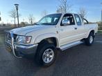 Toyota Hilux 2.5 D4-D 100 Xtra SR5 4X4 178300KM (bj 2004), Gebruikt, Wit, Bedrijf, Vierwielaandrijving