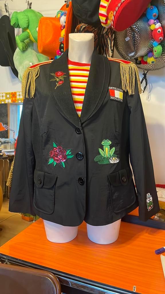 Jas oeteldonk dames maat 44, Kleding | Dames, Carnavalskleding en Feestkleding, Nieuw, Kleding, Carnaval, Maat 42/44 (L), Ophalen of Verzenden
