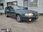 Volvo V70 2.5 D Luxury-Line , Kleurcode 421, Gebruikt