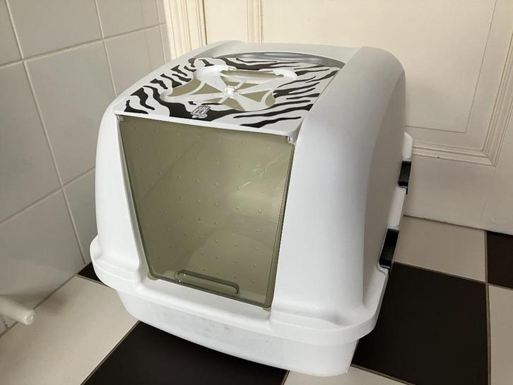 Kattenbak in nieuwstaat 55 x 47 x 44 cm + kattenbakvulling, Dieren en Toebehoren, Kattenbakken, Zo goed als nieuw, Gesloten, Ophalen of Verzenden