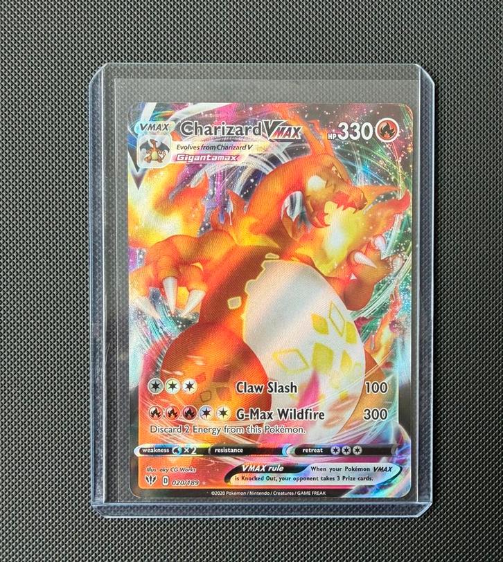 Charizard VMAX 020/189 Darkness Ablaze Near Mint, Hobby en Vrije tijd, Verzamelkaartspellen | Pokémon, Nieuw, Losse kaart, Foil