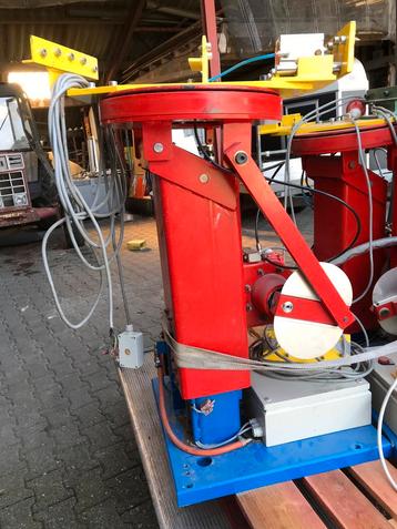 Stofferkolommen 2 stuks beschikbaar voor biedingen