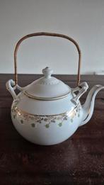 Antieke theepot met rieten handvat, Antiek en Kunst, Ophalen of Verzenden