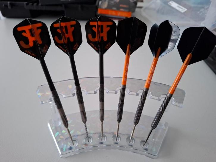 2 Sets Dartpijlen: RVB Gen3 & Gen1 - 95% Tungsten, Sport en Fitness, Darts, Gebruikt, Pijlen, Ophalen of Verzenden