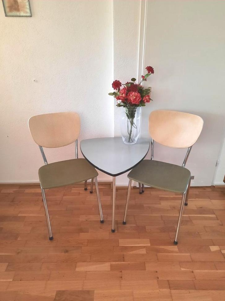 Twee Vintage stoelen retro, Huis en Inrichting, Stoelen, Zo goed als nieuw, Twee, Overige kleuren, Ophalen