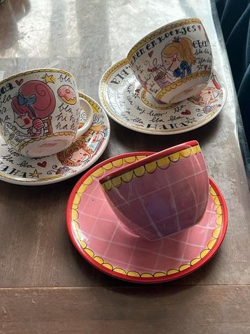 Blond Amsterdam Theekoppen met Schotels (3) beschikbaar voor biedingen