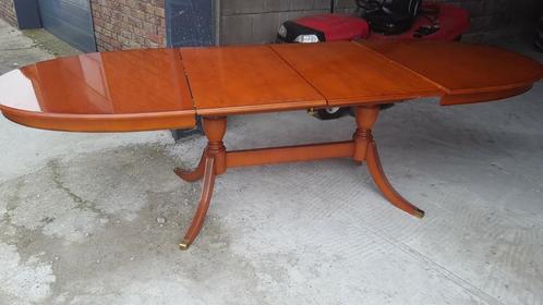 Heldense taxus eetkamer tafels, Antiek en Kunst, Antiek | Meubels | Tafels, Ophalen