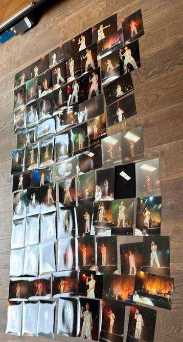 David Bowie outside tour Birmingham 1995  photos 76 stuks beschikbaar voor biedingen