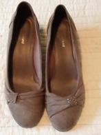 SCHOENEN MET SLEEHAK, Instappers, Ophalen of Verzenden, Zo goed als nieuw, Grijs