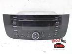 Radio CD Speler van een Fiat Punto Evo, Gebruikt, -, -, Ophalen of Verzenden