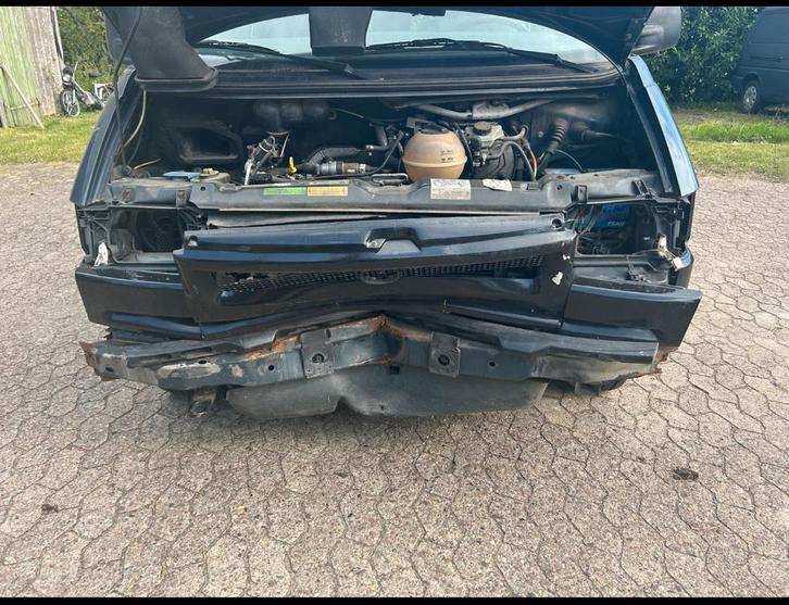 Transporter t4 met voor schade loop of sloop BENZINE, Auto's, Volkswagen, Particulier, Transporter, Benzine, Overige carrosserieën