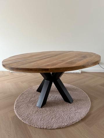 Mango houten eetkamertafel 150 cm omtrek beschikbaar voor biedingen