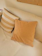 Leolux cosy cushion sierkussen design zacht oranje, Huis en Inrichting, Ophalen of Verzenden, Zo goed als nieuw, Vierkant