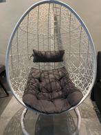 Witte rotan hangstoel met kussen, Ophalen, Wit, Riet of Rotan, Zo goed als nieuw