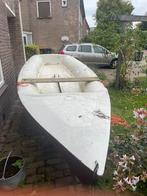 opknapproject: oude Flying junior zeilboot zonder mast, Watersport en Boten, Zeilen en Zeiltoebehoren, Ophalen, Gebruikt, Overige typen