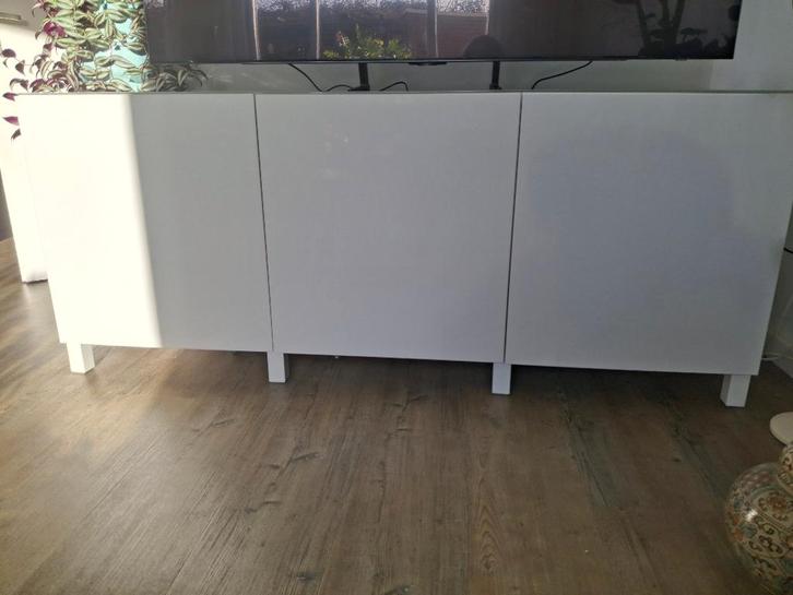 Ikea besta dressoir, Huis en Inrichting, Kasten | Dressoirs, Gebruikt, 150 tot 200 cm, 25 tot 50 cm, Met deur(en), Ophalen