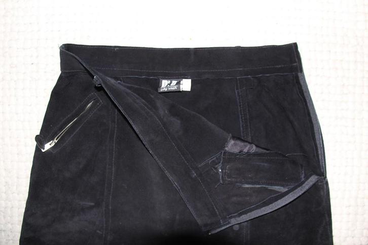 Suede D2.D2 Rok (L) € 45,-, Kleding | Dames, Rokken, Zo goed als nieuw, Maat 42/44 (L), Zwart, Boven de knie, Ophalen of Verzenden