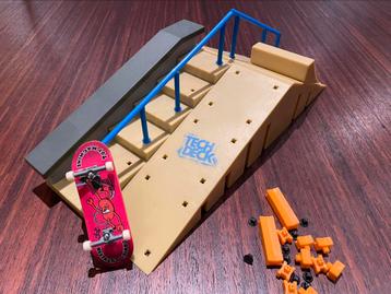 Tech Deck X-Connect Jump ‘N Grind ramp set met fingerboard