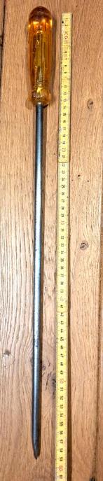 Loodgieters Schroevendraaier_60cm, Doe-het-zelf en Verbouw, Gereedschap | Handgereedschap, Ophalen of Verzenden, Zo goed als nieuw