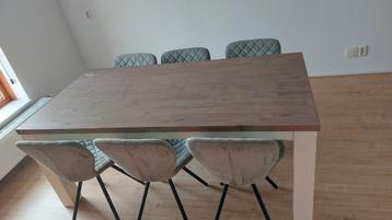 Eettafel Pronto zonder stoelen beschikbaar voor biedingen