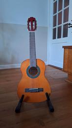 Startone gitaar 1/4 kind met standaard, Muziek en Instrumenten, Ophalen, Klassieke of Spaanse gitaar