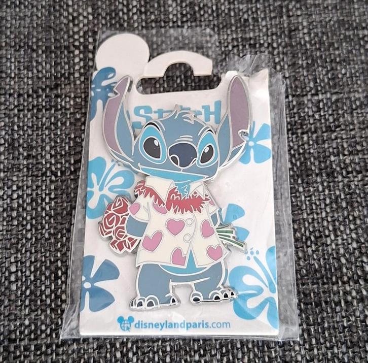 Stitch met rozen pin - Disneyland Parijs (nieuw), Verzamelen, Speldjes, Pins en Buttons, Nieuw, Speldje of Pin, Ophalen of Verzenden