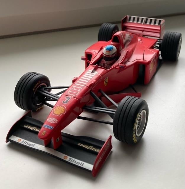 Ferrrari F310B launchmodel - Schumacher - 1997, Ophalen of Verzenden, Zo goed als nieuw, Auto, MiniChamps