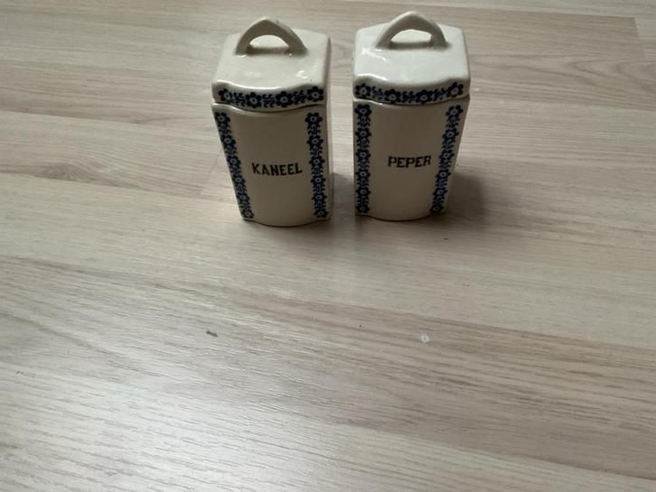 Peper en Kaneel Potjes - Vintage Keukenaccessoires, Huis en Inrichting, Keuken | Keukenbenodigdheden, Gebruikt, Ophalen of Verzenden