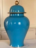 Blauwe Van Roon Living vaas, goudkleurige accenten., Ophalen of Verzenden, Zo goed als nieuw, Blauw, 50 tot 75 cm