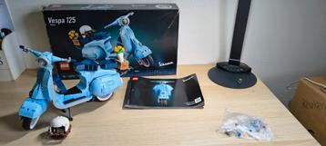 Lego vespa 10298 beschikbaar voor biedingen