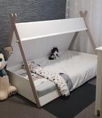 1 persoons bed tipi, Kinderen en Baby's, Kinderkamer | Bedden, Zo goed als nieuw, Ophalen, Matras