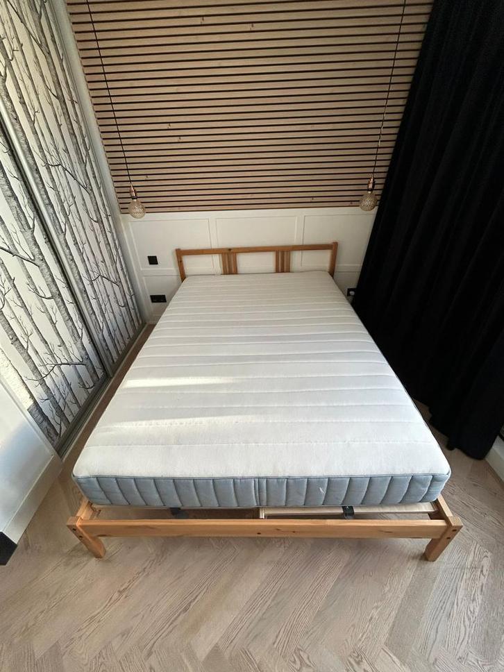 IKEA Bed and Matress | Bedframe & Matrass, Huis en Inrichting, Slaapkamer | Bedden, Zo goed als nieuw, Tweepersoons, 140 cm, Hout