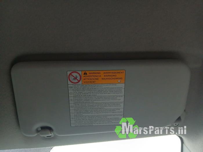 Zonneklep van een Suzuki Alto, Auto-onderdelen, Interieur en Bekleding, Suzuki, Gebruikt, 3 maanden garantie, Ophalen of Verzenden