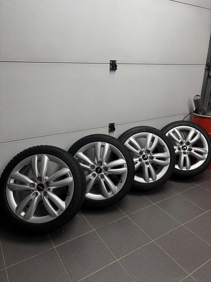 Mini cooper winterset 205 45 17 JCW origineel mini, Auto-onderdelen, Banden en Velgen, Banden en Velgen, Winterbanden, 17 inch