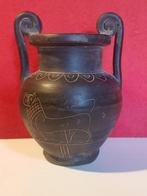 bucchero grieks aardewerk vaasje urn, Ophalen of Verzenden